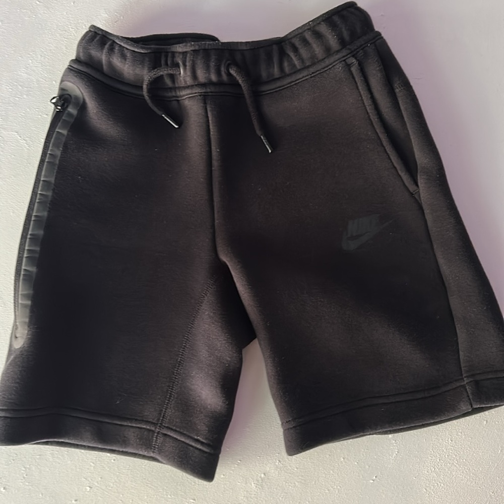 Nike tech shorts